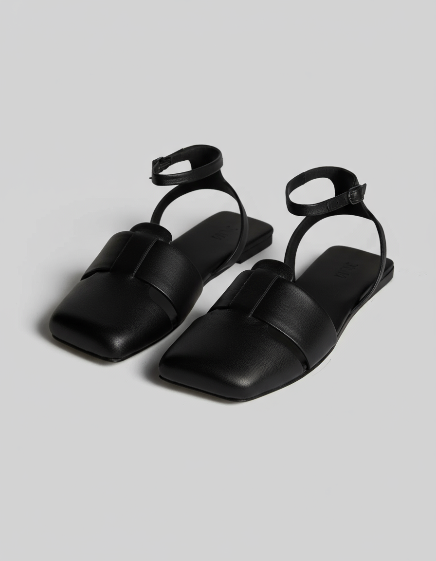 JVAM Brandi Flat in Black