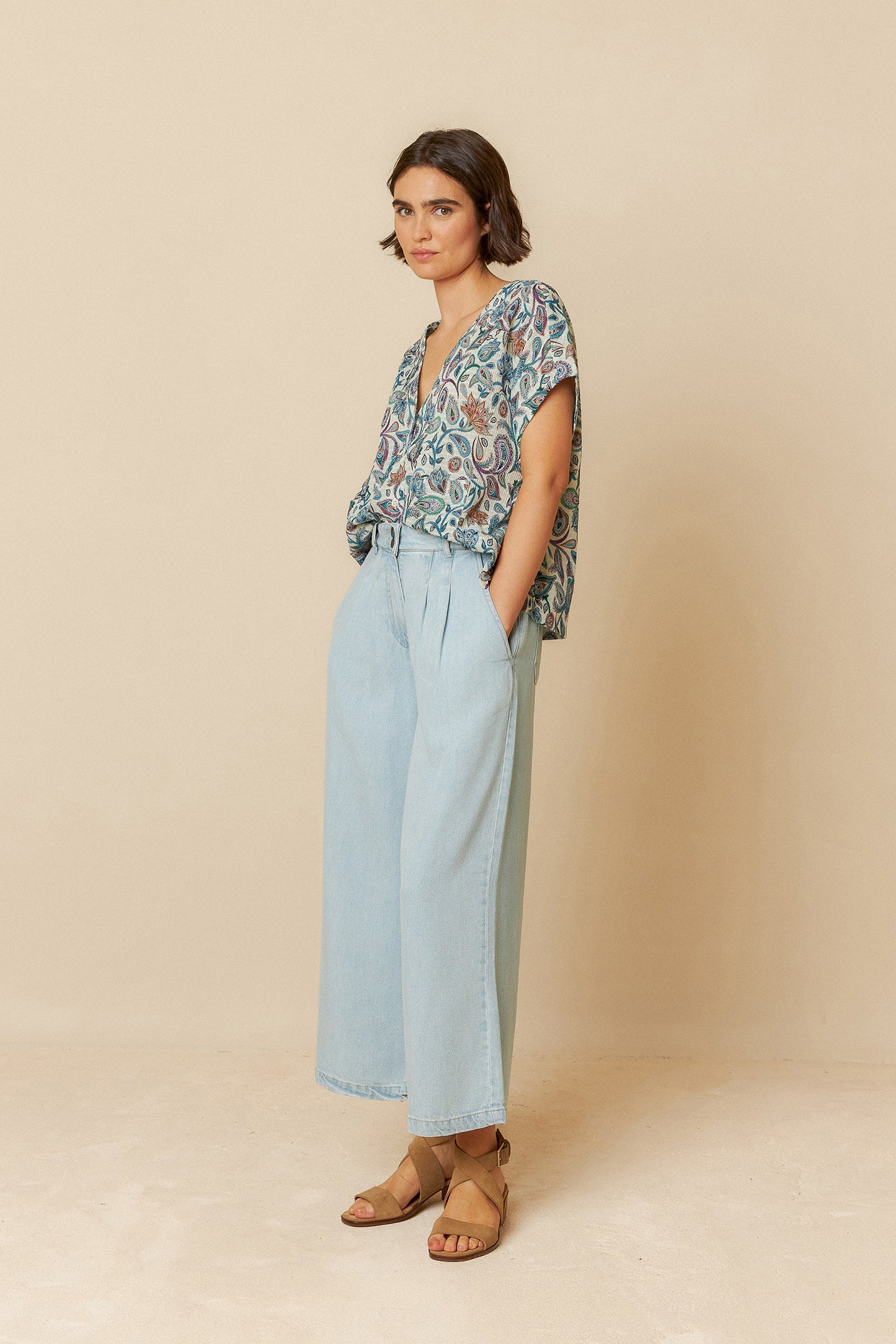 Indi and Cold Paisley Crop Shirt