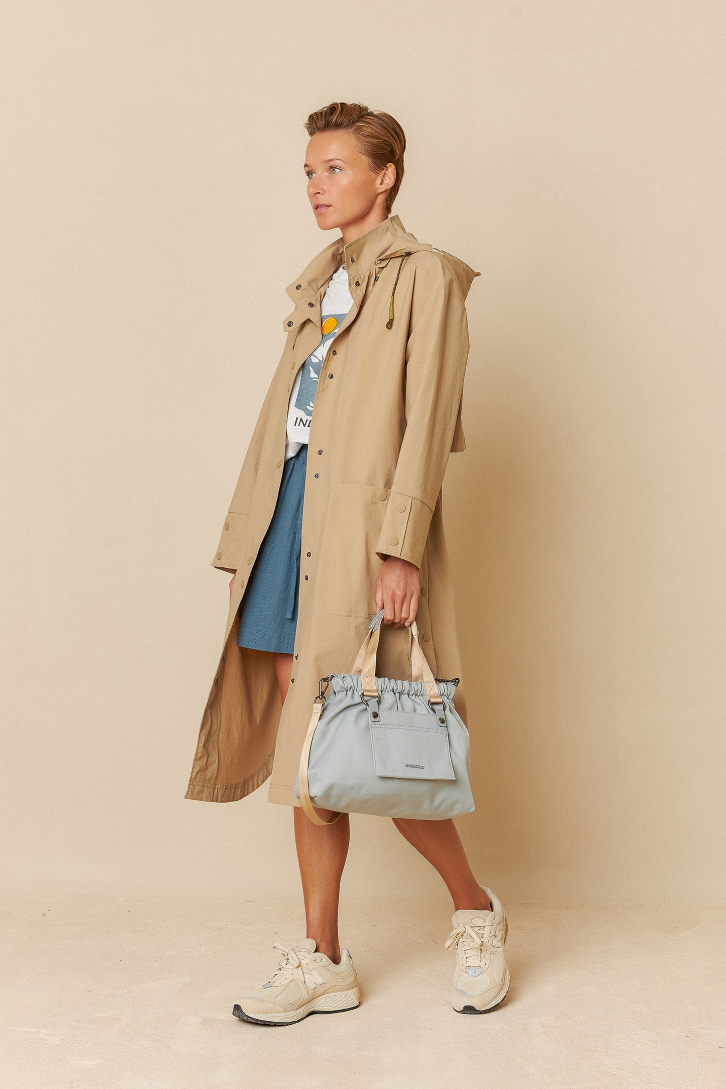 Indi and Cold Bolsos Nylon Bag in Hielo