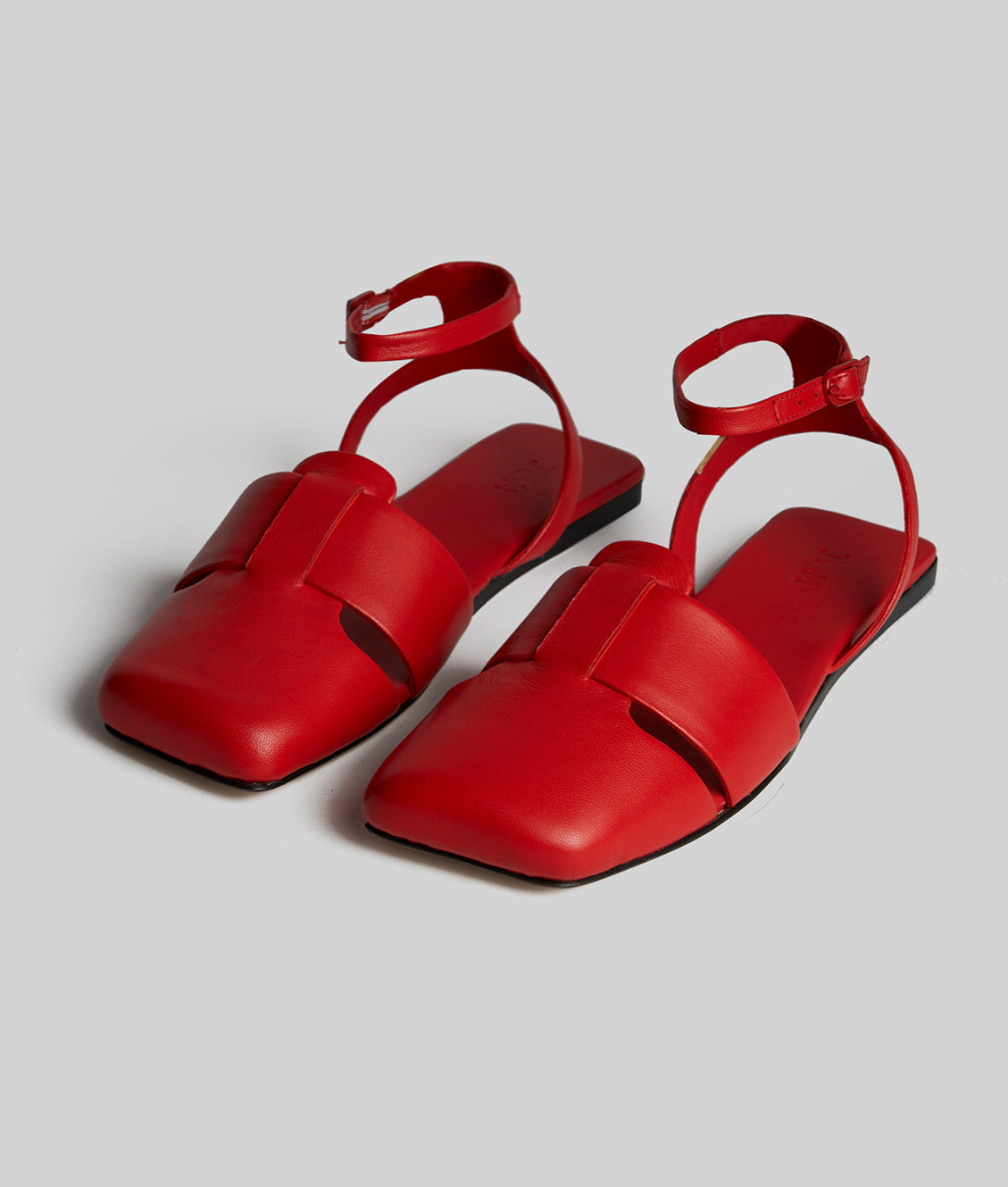 JVAM Brandi Flat in Cartier