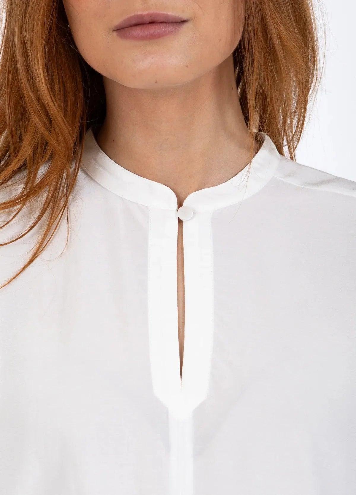 COSTER Top with Stand in Black - the tartan fox