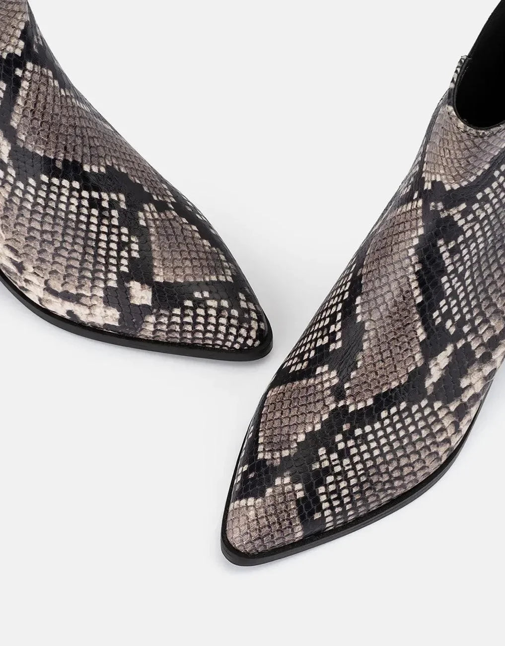 Snake print pointed-toe ankle boots for women's fashion