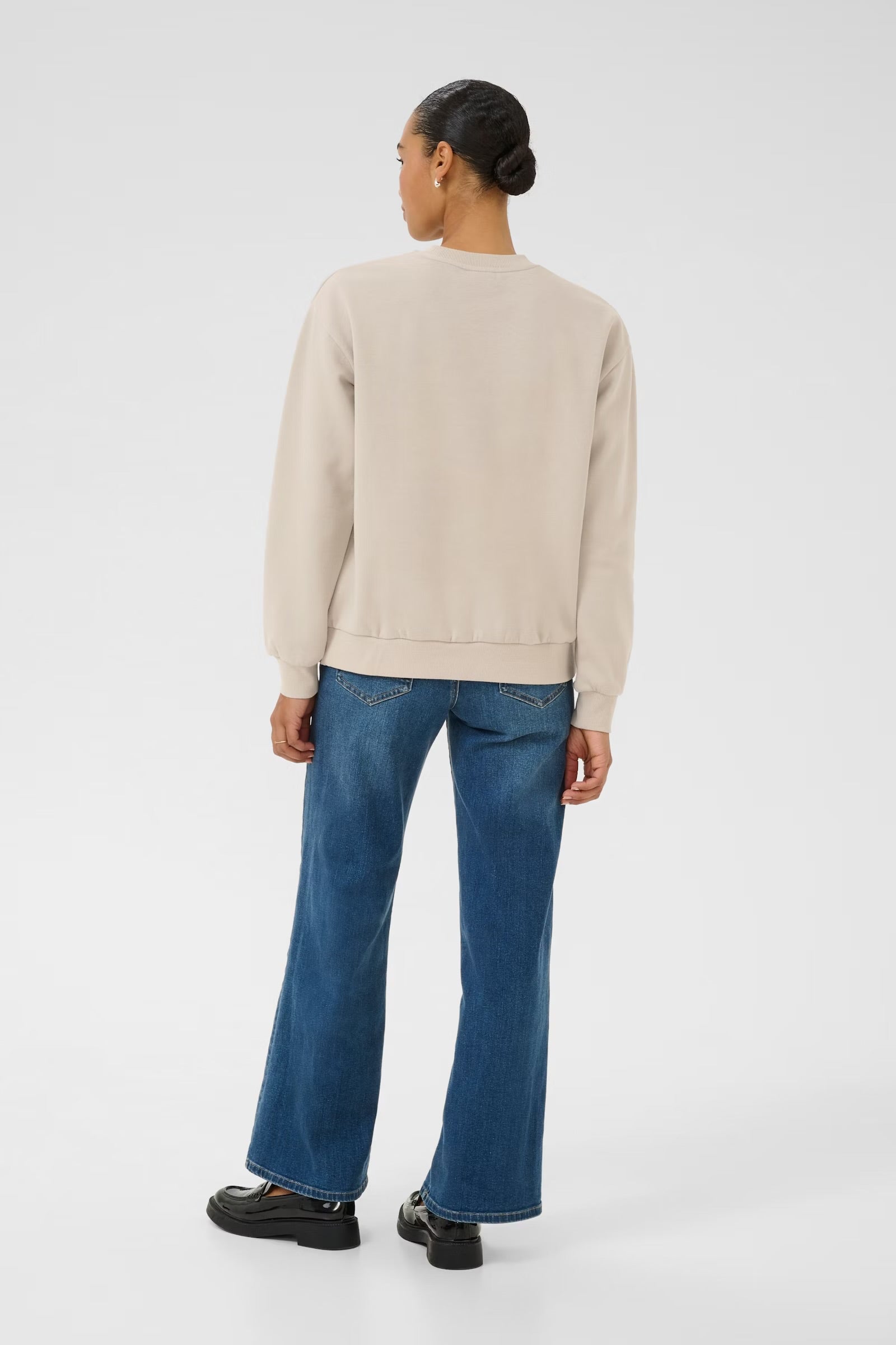 Kaffe Kaellen Sweatshirt in Feather Gray - the tartan fox