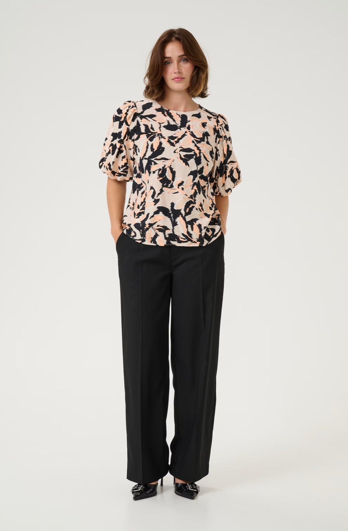 Kaffe KApaco Blouse in Beige/Black/Peach Blurry - the tartan fox