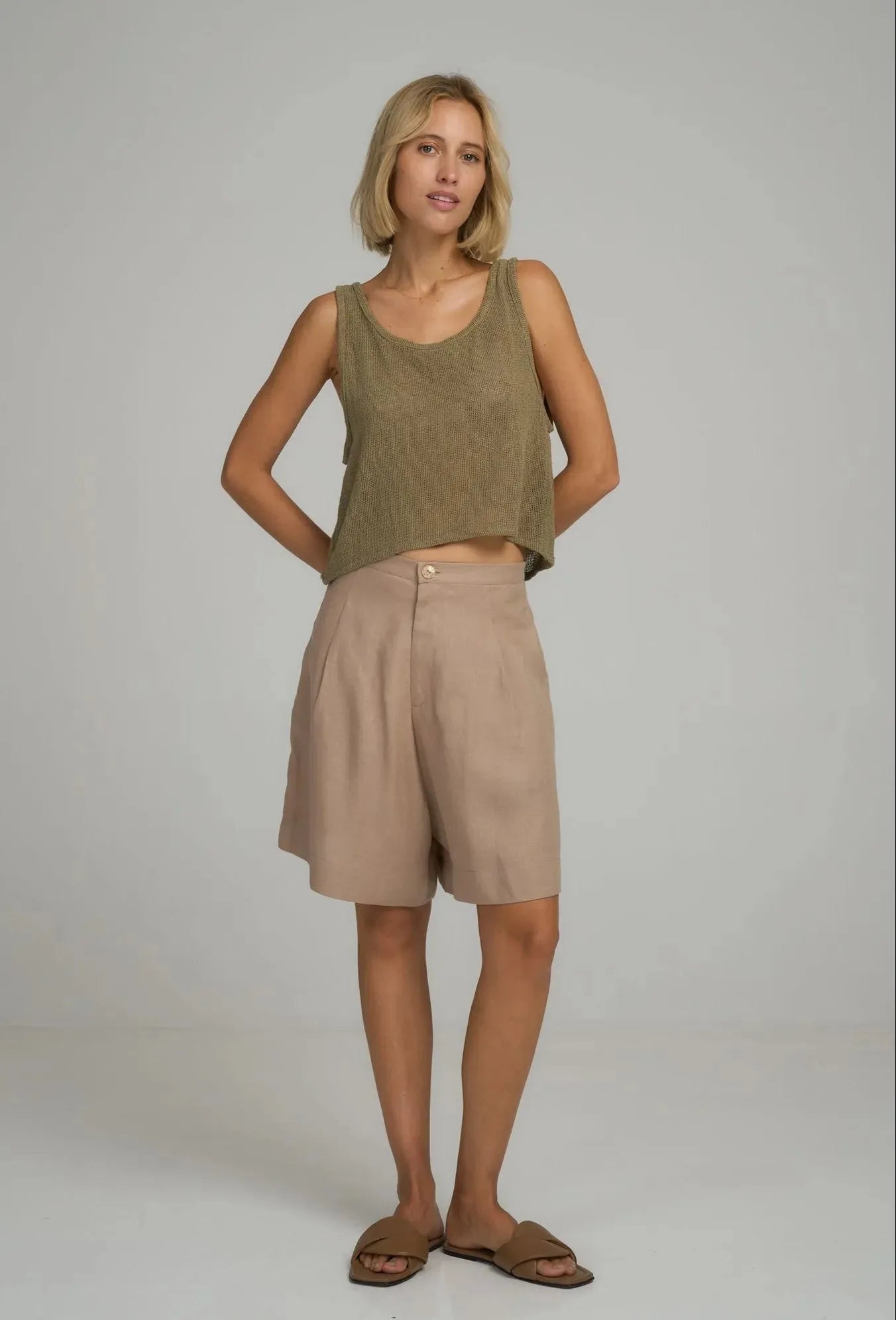 Lilya Dillon Linen Short in Hazelnut - the tartan fox