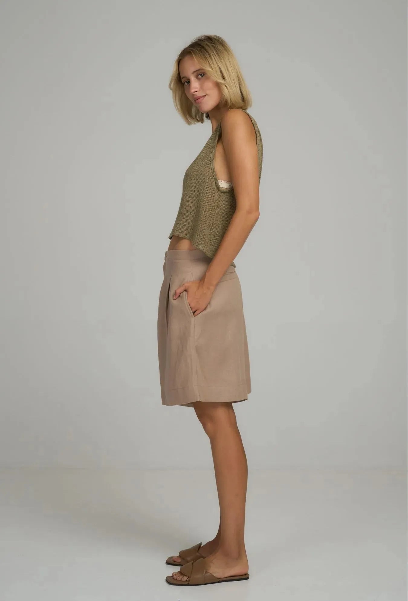 Lilya Dillon Linen Short in Hazelnut - the tartan fox
