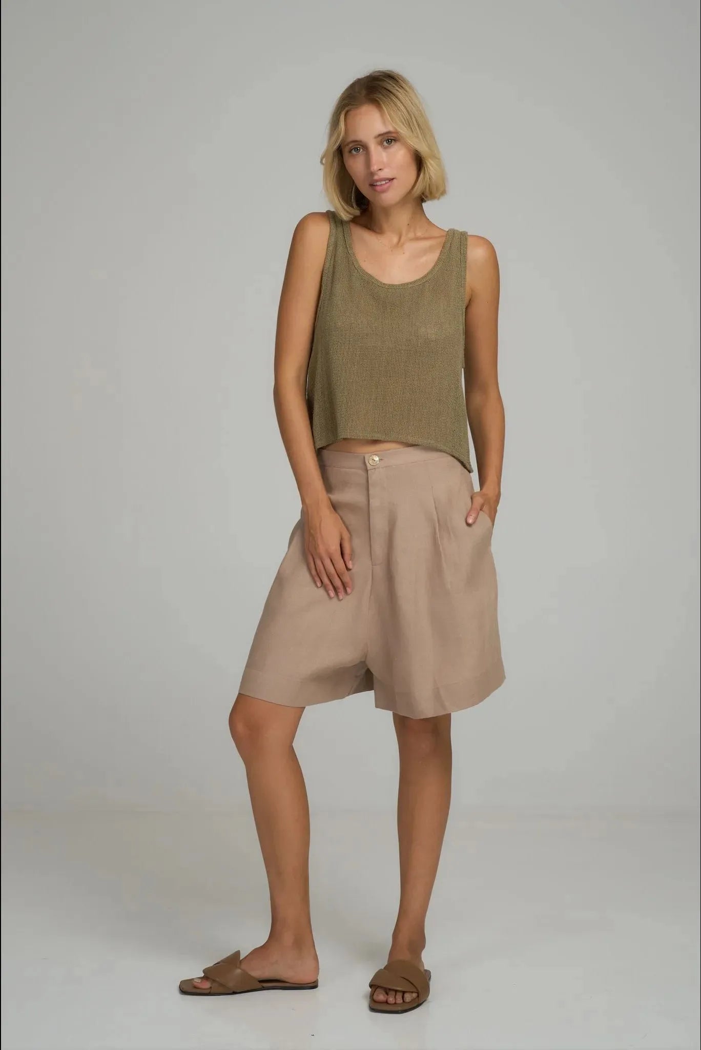 Lilya Dillon Linen Short in Hazelnut - the tartan fox