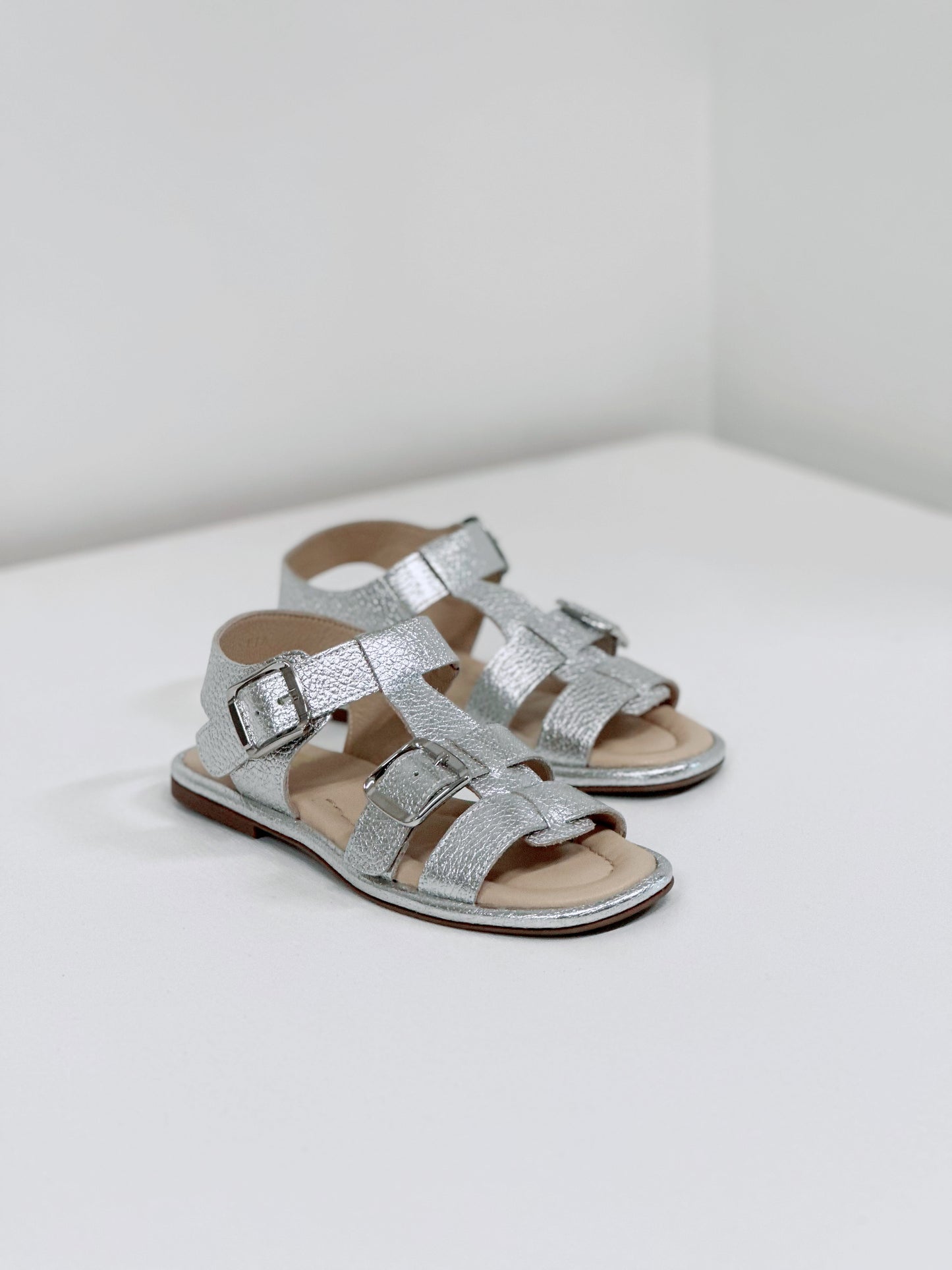 Nu Neo Pia Metallic Leather Sandal in Silver - the tartan fox