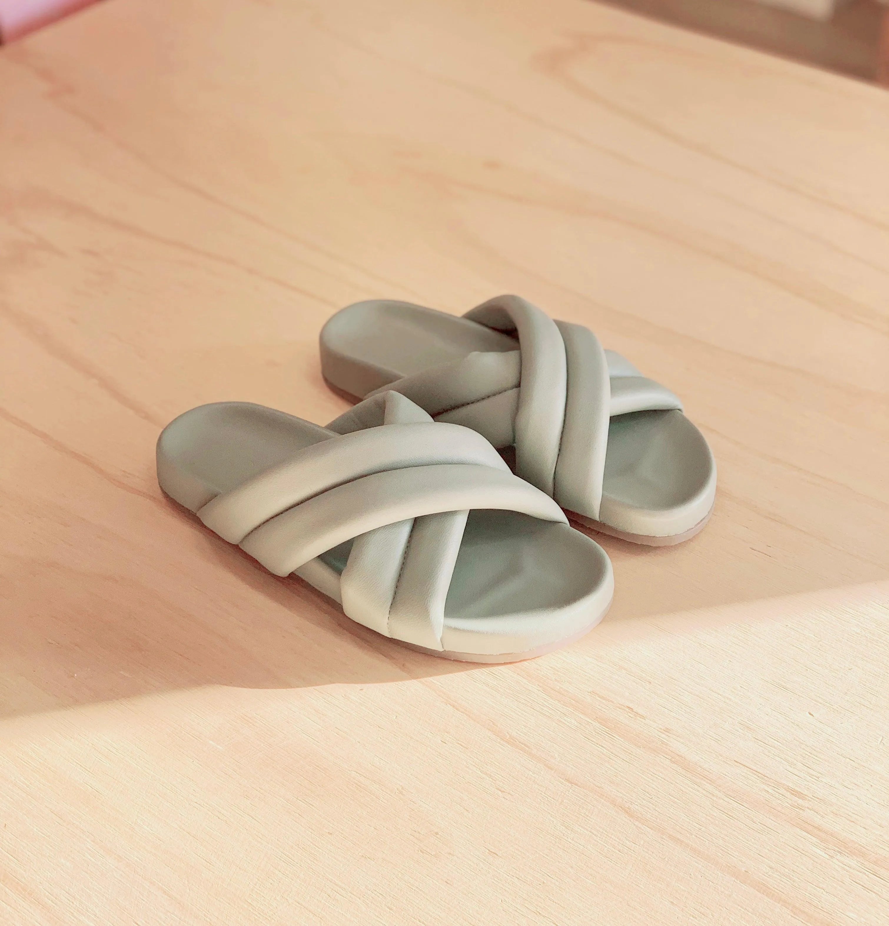 Otrain Slipper Stores Near Me Otrain Com Hollister Store Usa