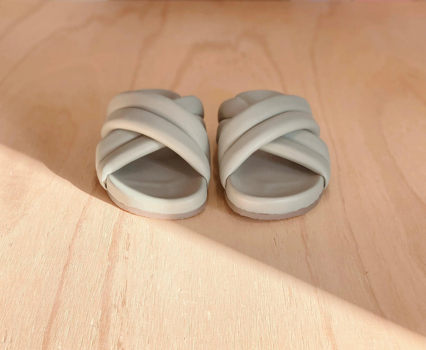 Nude Lucy Crossover Leather Slide in Pistachio - the tartan fox