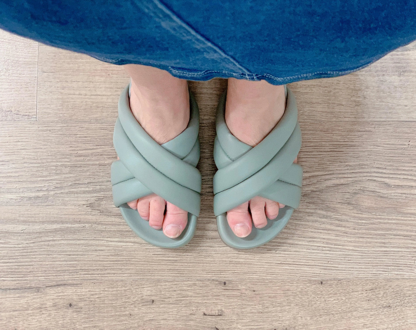 Nude Lucy Crossover Leather Slide in Pistachio - the tartan fox