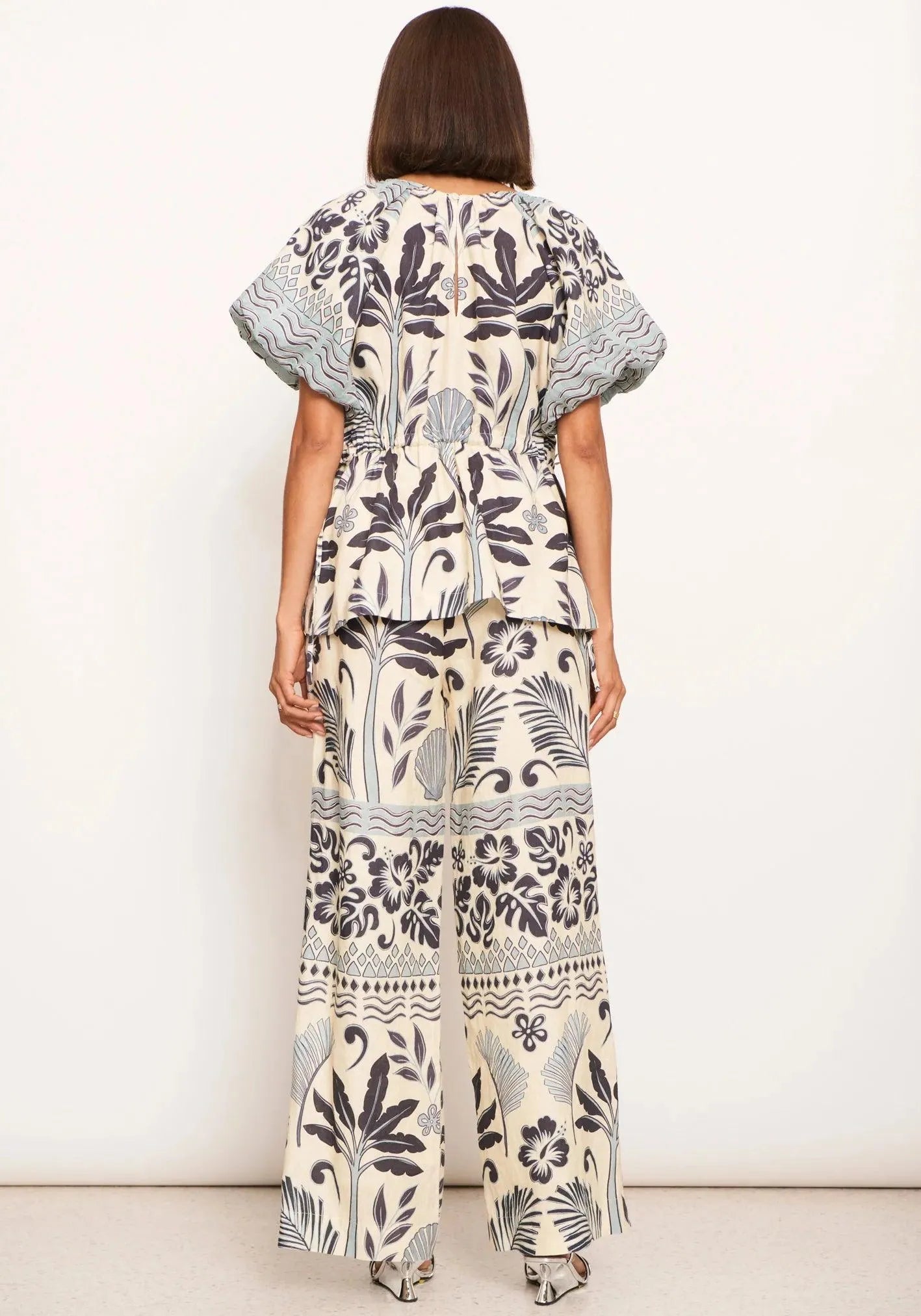 POL Clothing Paradise Linen Pant in Paradise Palm Print - the tartan fox