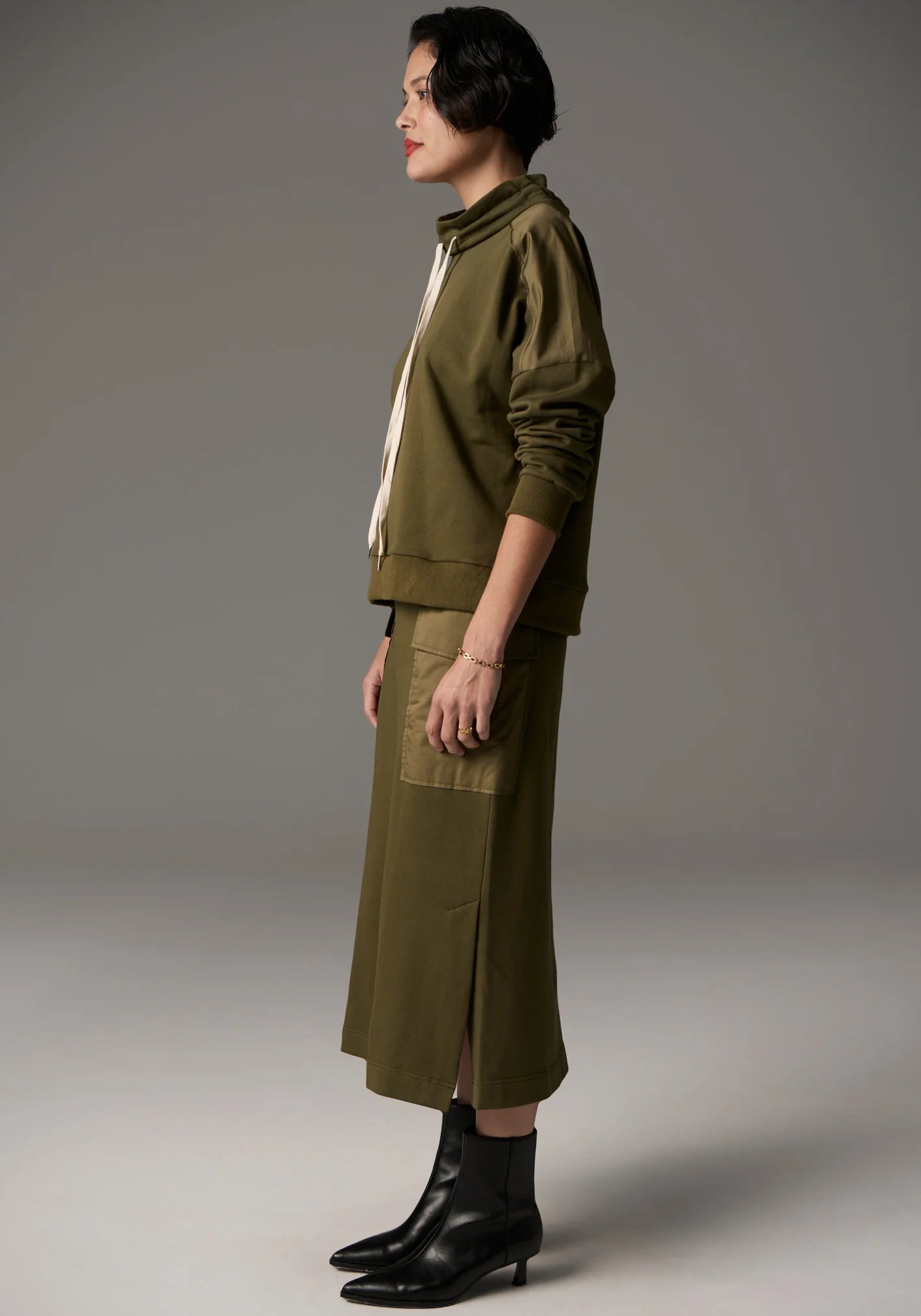 POL Nuray Sweatshirt in Khaki - the tartan fox