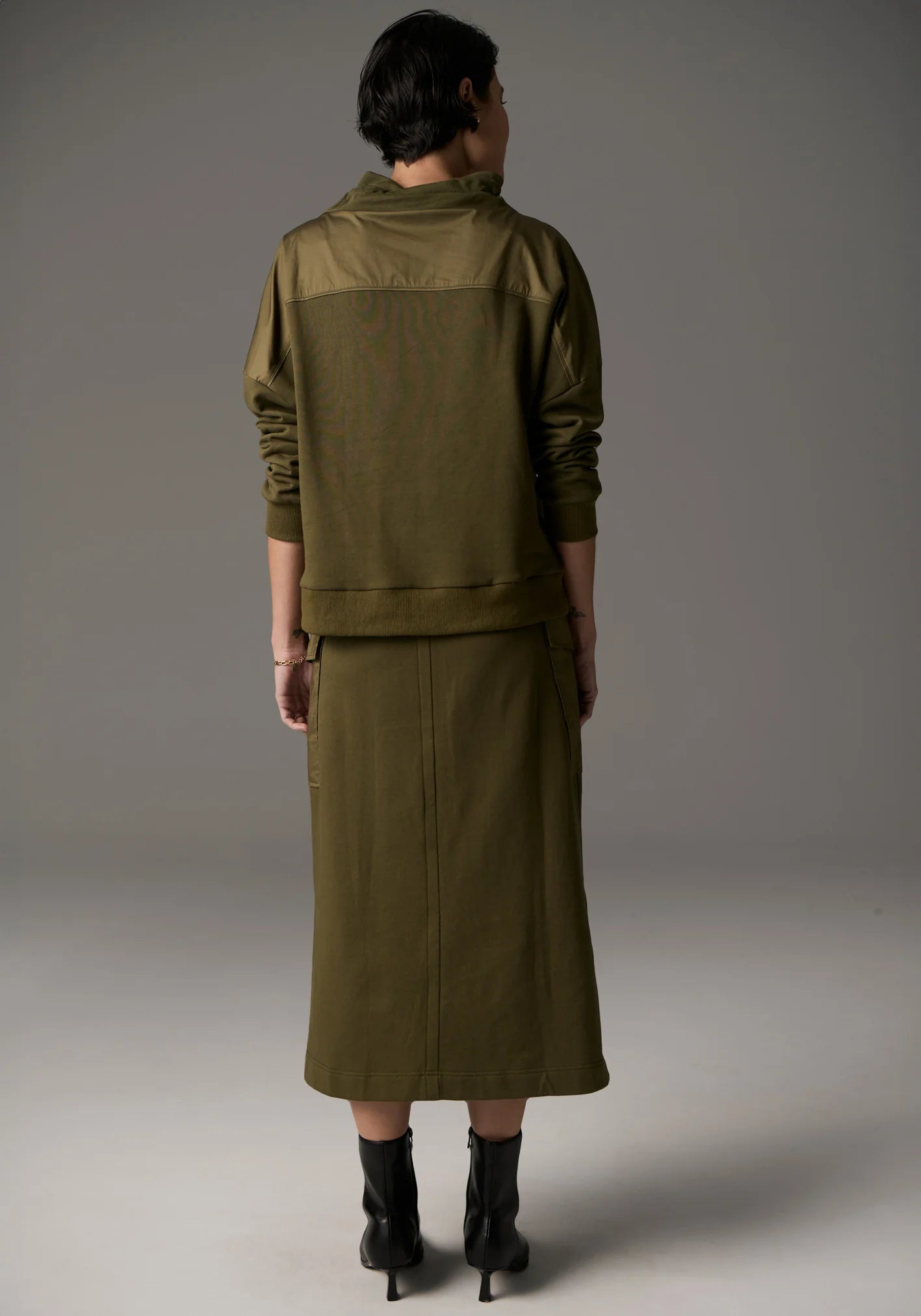 POL Nuray Sweatshirt in Khaki - the tartan fox