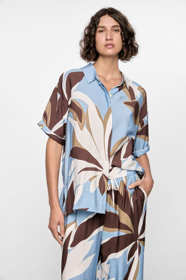 Staple the Label Maeve Resort Shirt in Resort Floral - the tartan fox