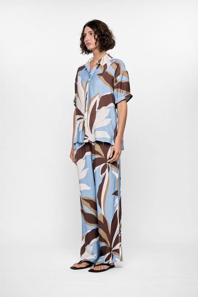 Staple the Label Maeve Resort Shirt in Resort Floral - the tartan fox