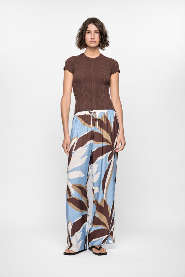 Staple the Label Maya Rib Knit Tee in Espresso - the tartan fox