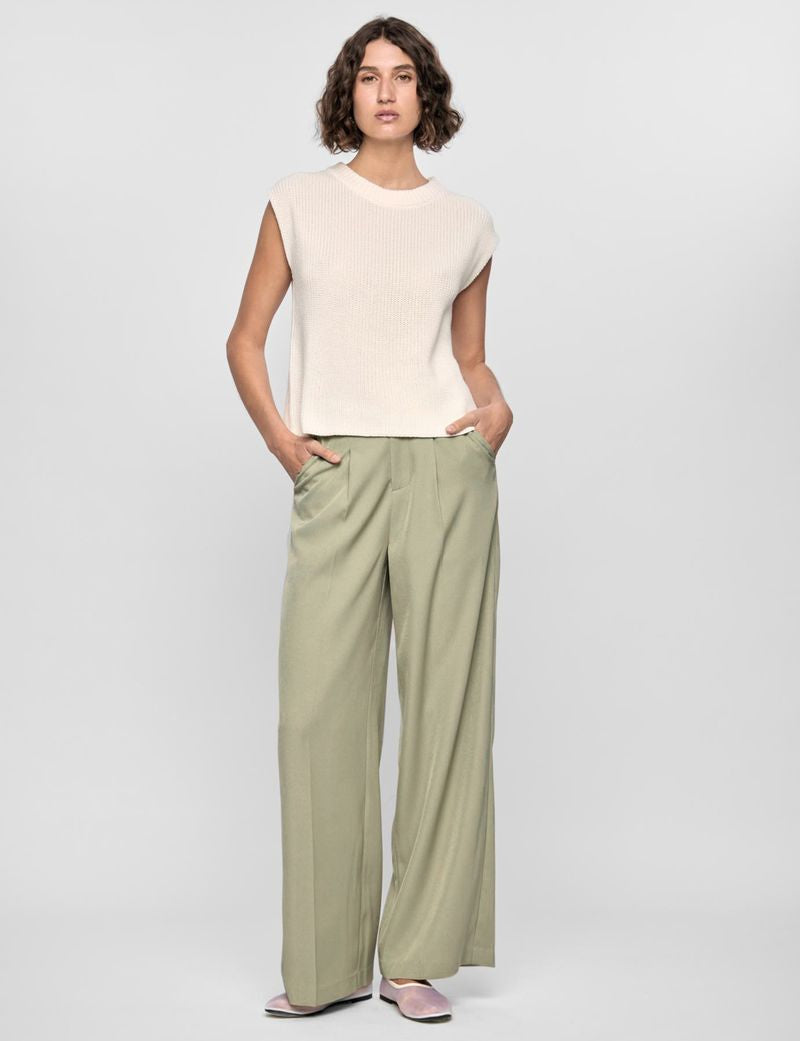 Staple the Label Quincy Knit Tank in Off White - the tartan fox
