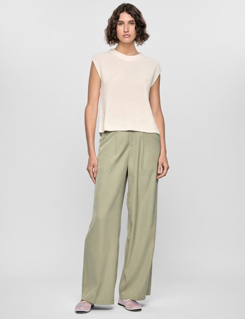 Staple the Label Quincy Knit Tank in Off White - the tartan fox
