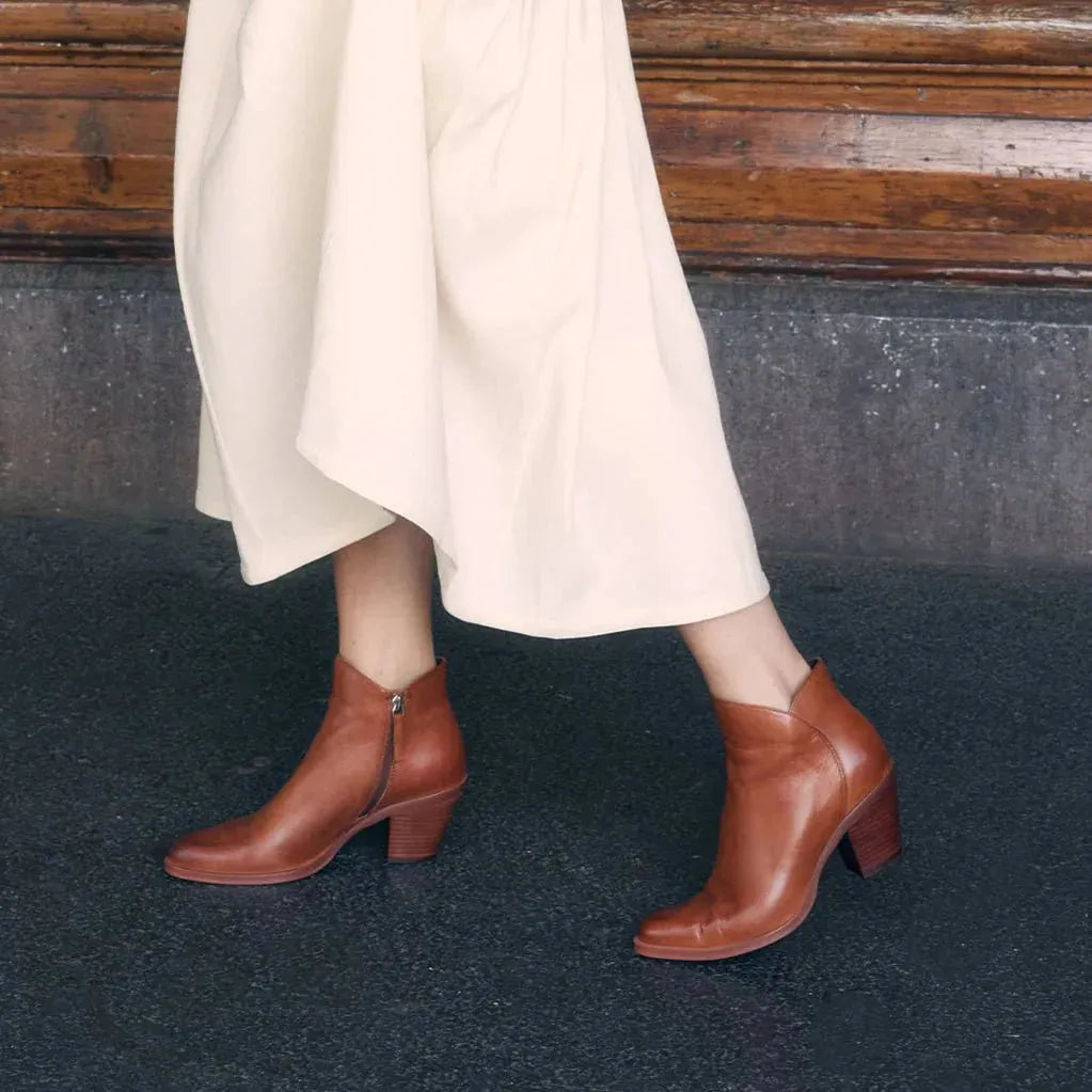 EOS Ellie Boot in Brandy - the tartan fox