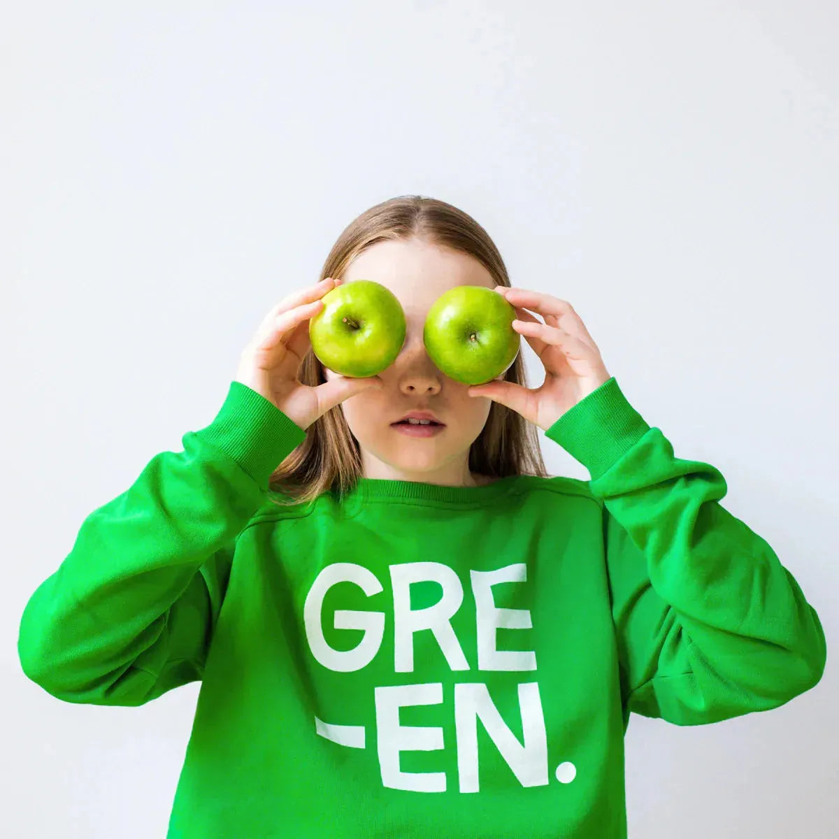 GREEN SWEATER - the tartan fox