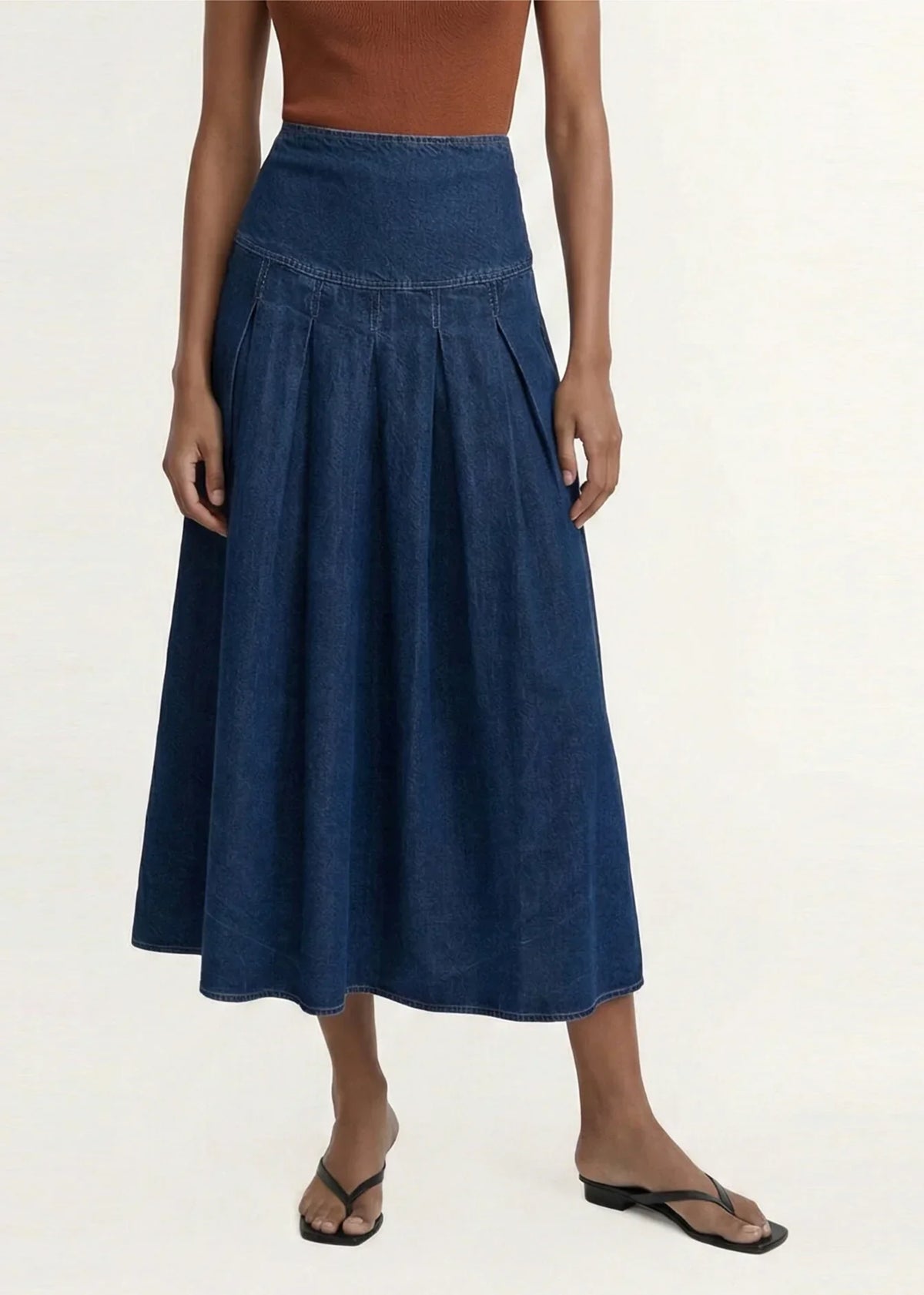 STAPLE THE LABEL Roma Chambray Midi Skirt in dark blue denim with pleated detailing