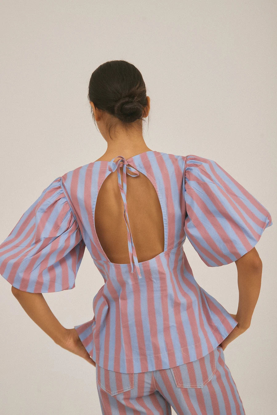 Sixxta Memoria Top in Sky Pink