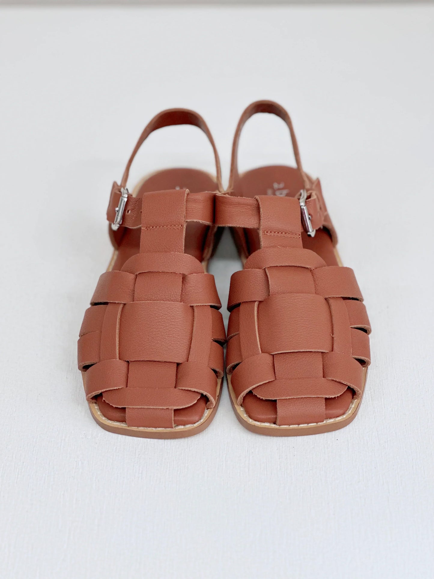 2 Baia Vista Fisherman Sandal in Cuoio