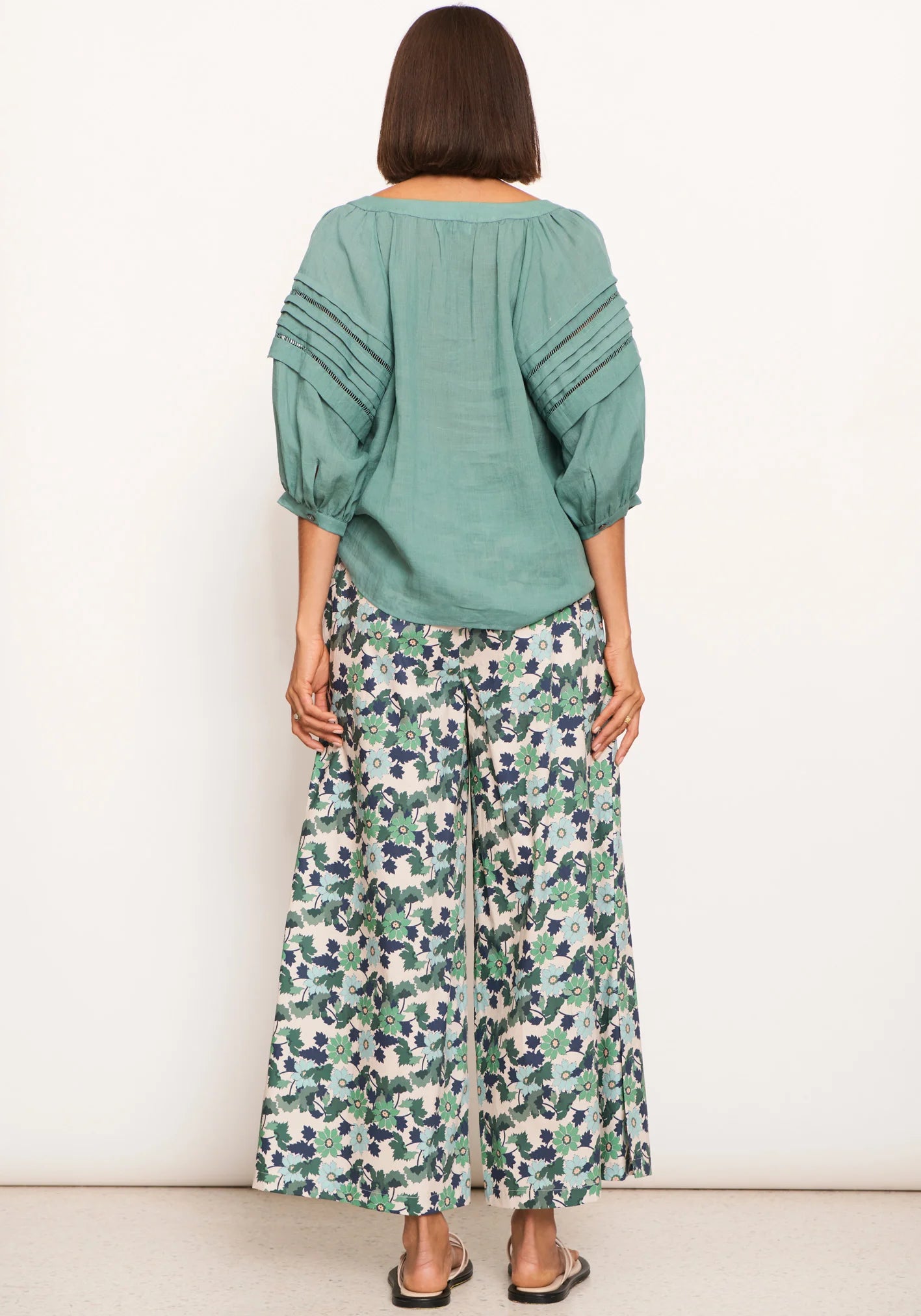 POL Clothing Delphine Pant in Delphine Print