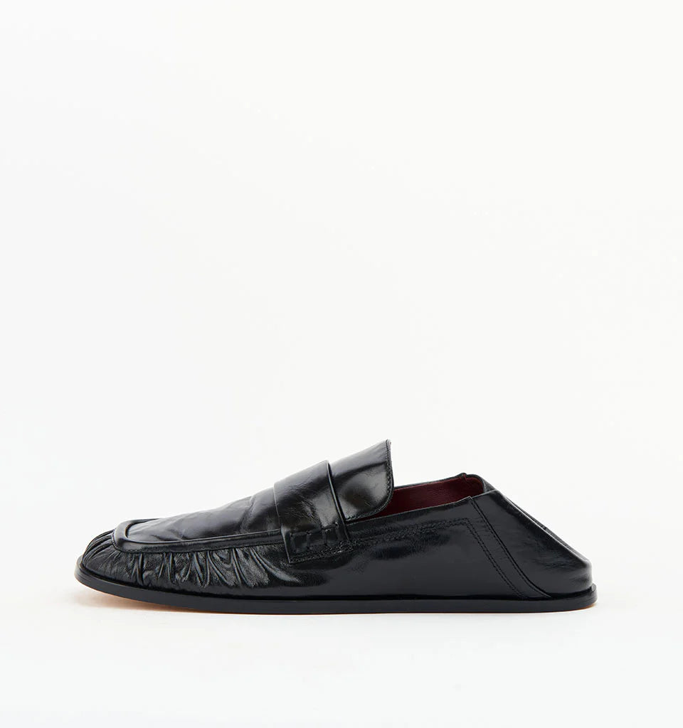 Alias Mae Kruz Loafer Black Oily Crinkle Leather