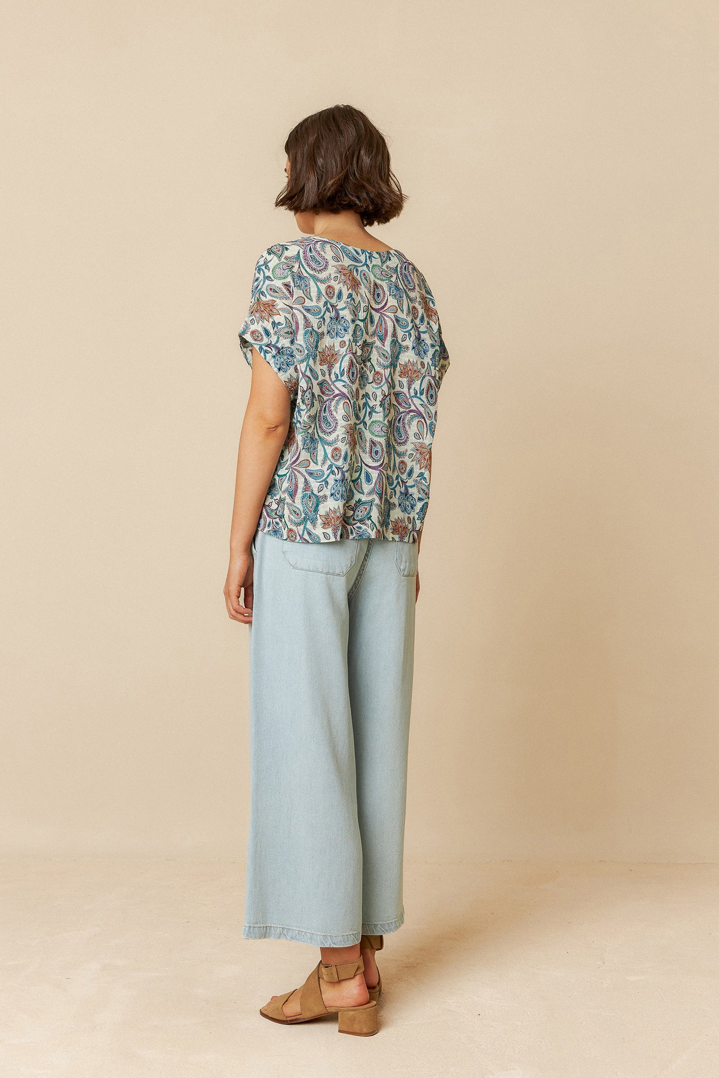 Indi and Cold Paisley Crop Shirt