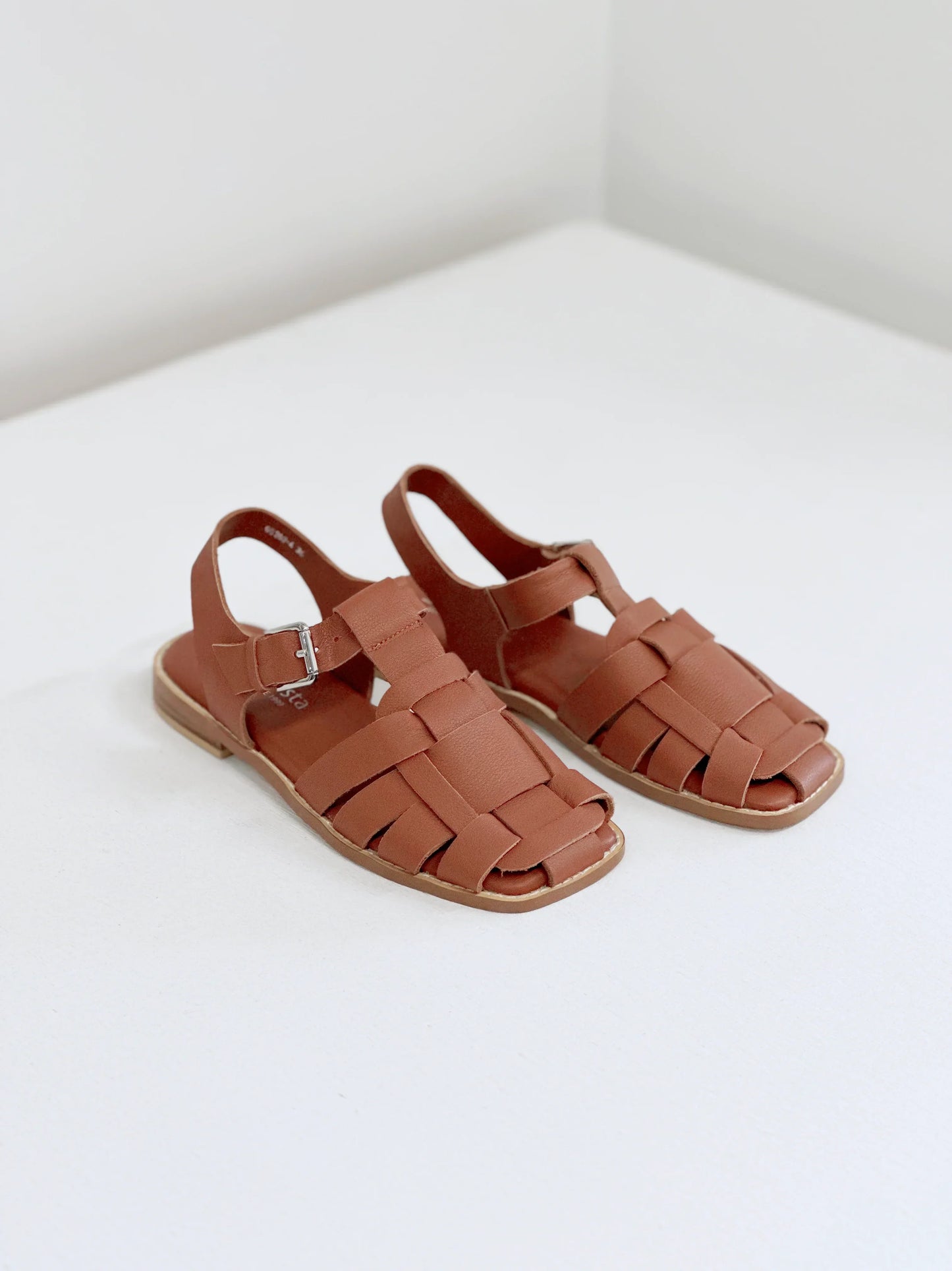 2 Baia Vista Fisherman Sandal in Cuoio