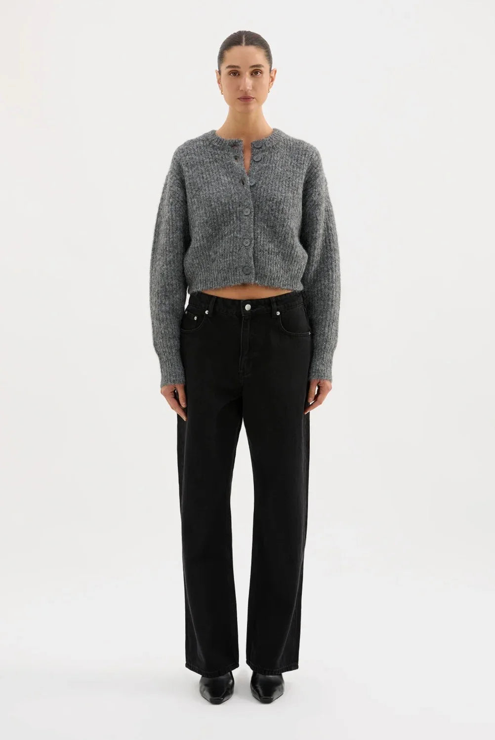 Gray cropped cardigan with black wide-leg jeans and black heels