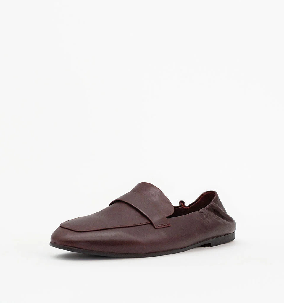 Alias Mae Ives Loafer Burgandy Oily Leather