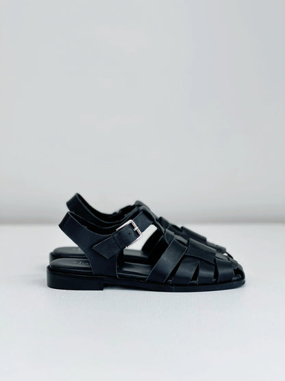 2 Baia Vista Fisherman Sandal in Black