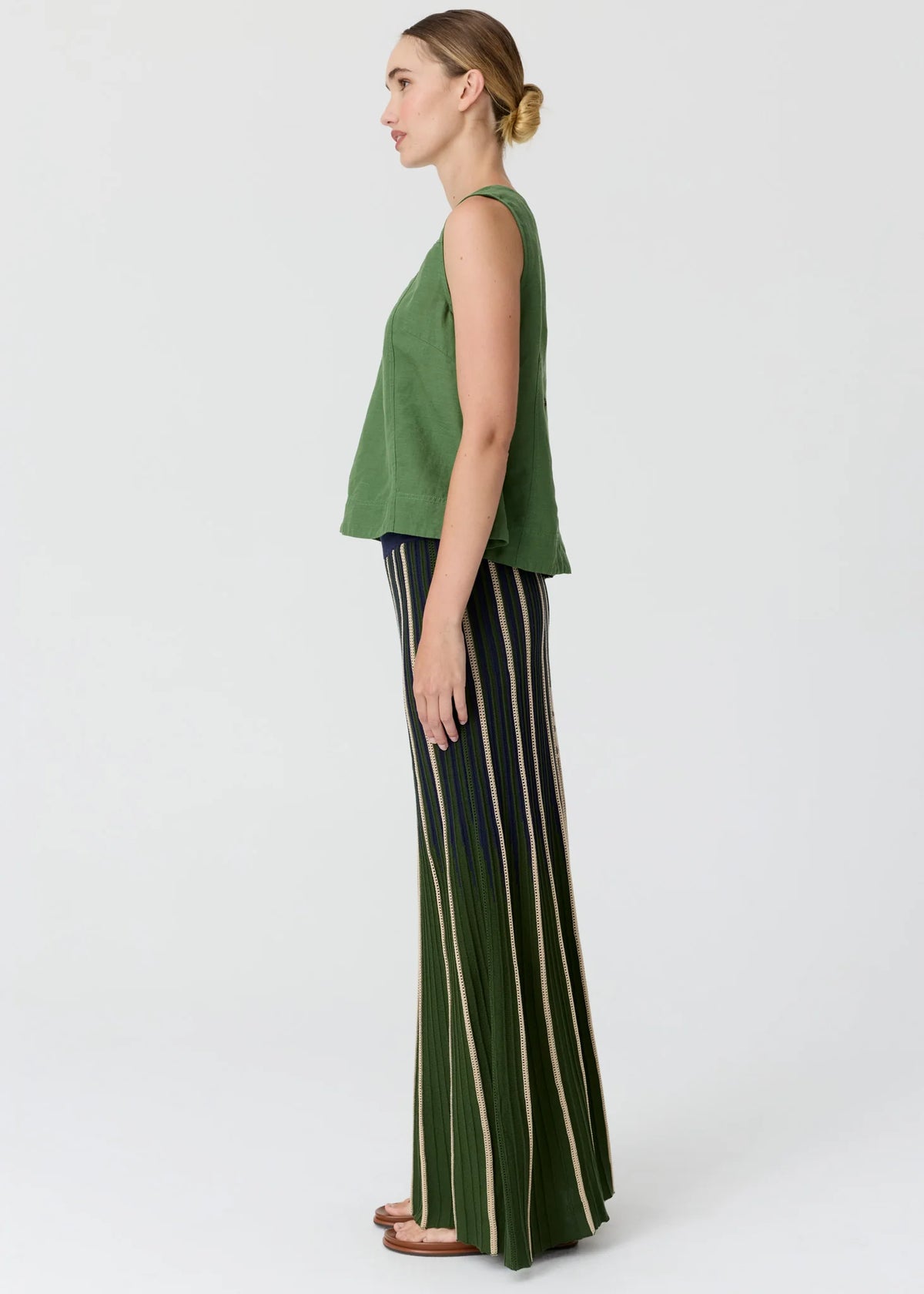 POL Frankie Button Tank Top in Fern