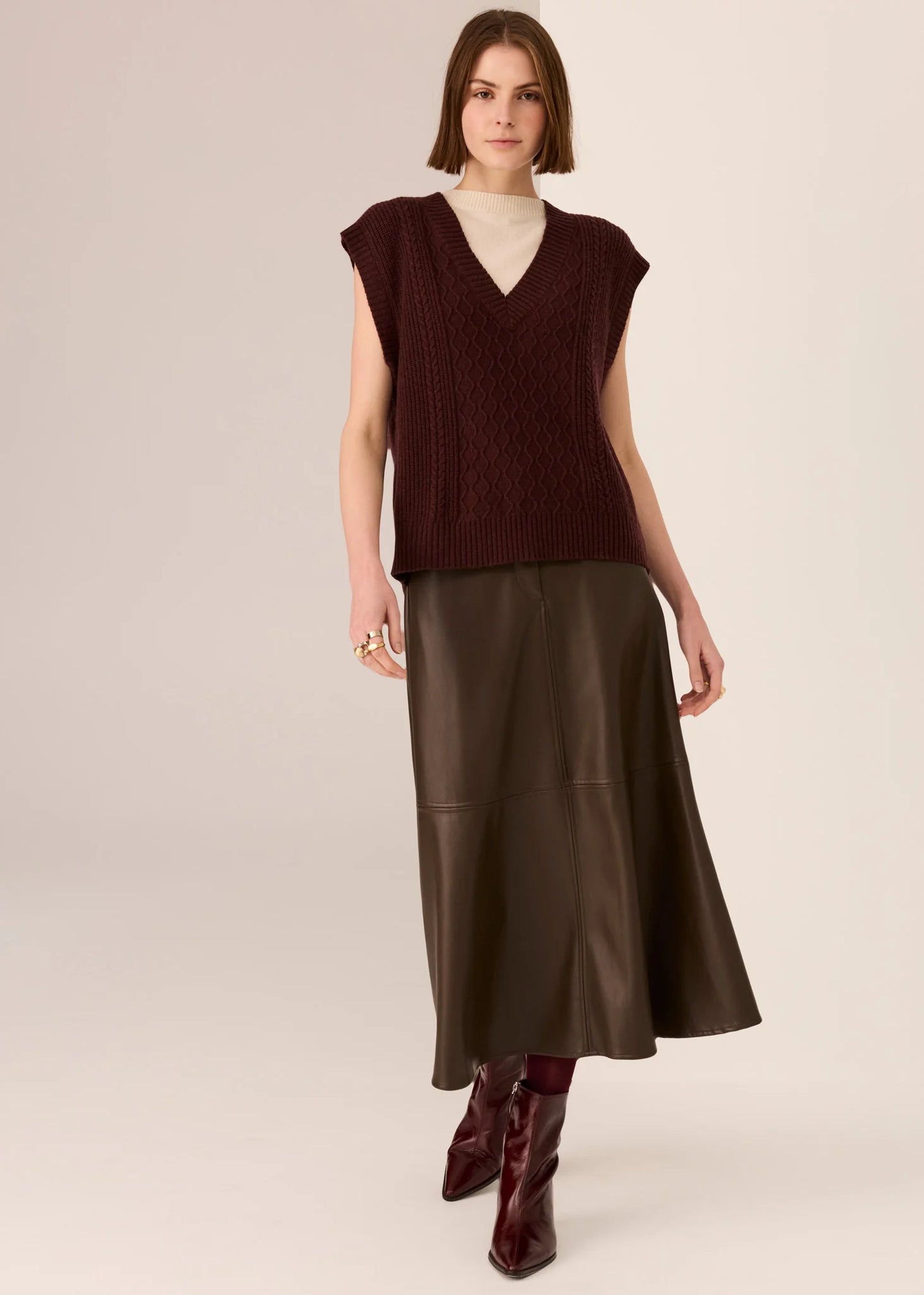 POL Loren Cable Vest Merlot