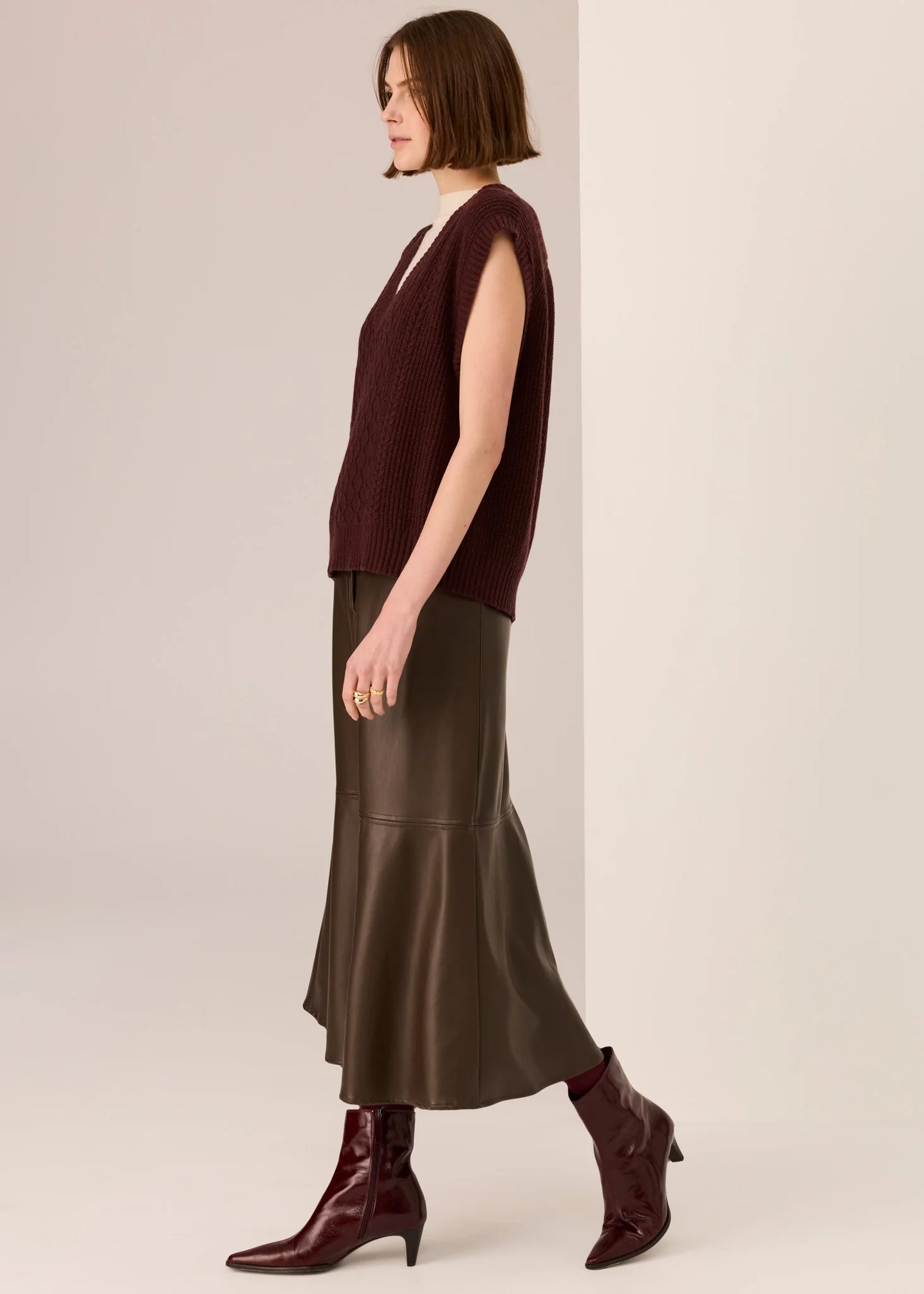 POL Loren Cable Vest Merlot