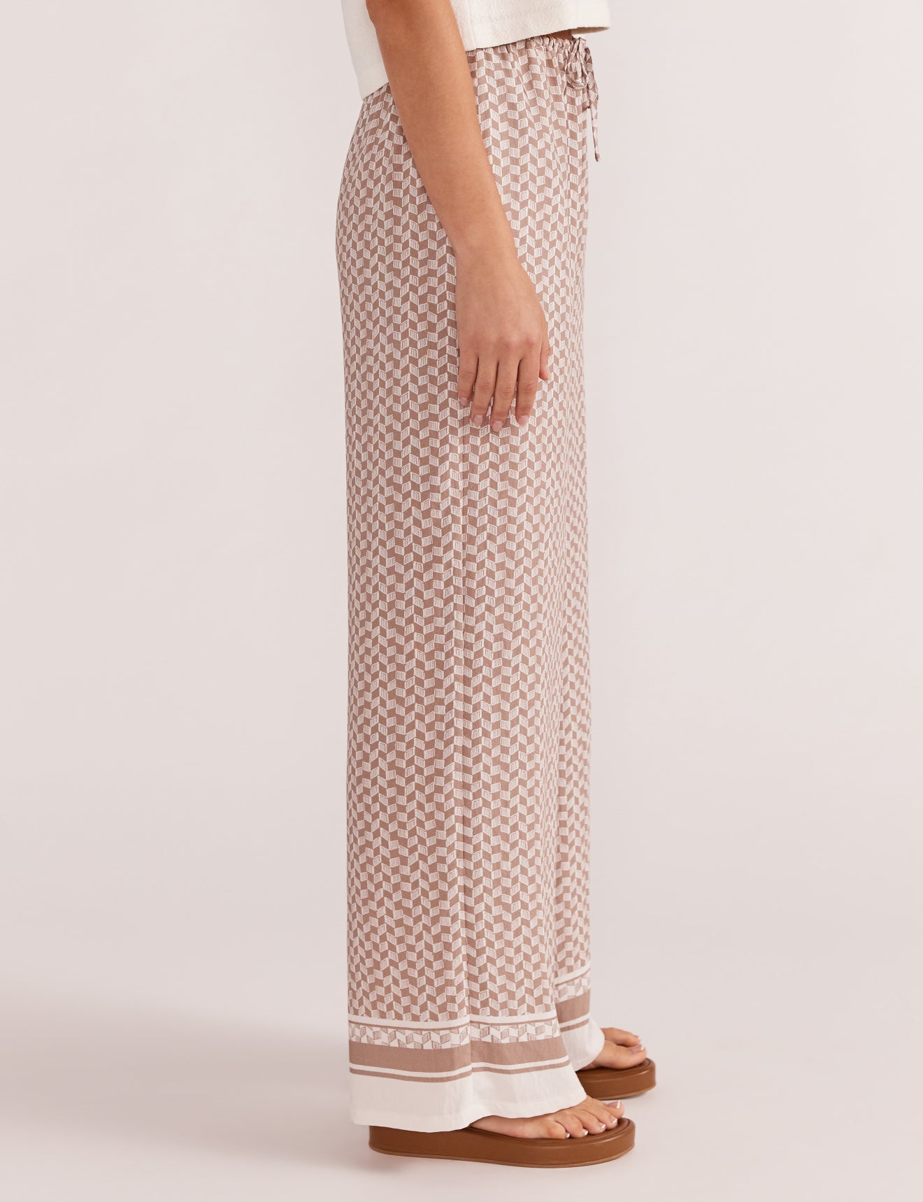 Staple the Label Soleil Drawstring Pants in Beige