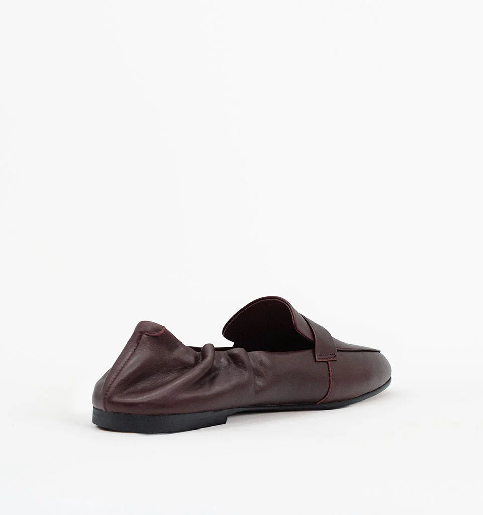 Alias Mae Ives Loafer Burgandy Oily Leather