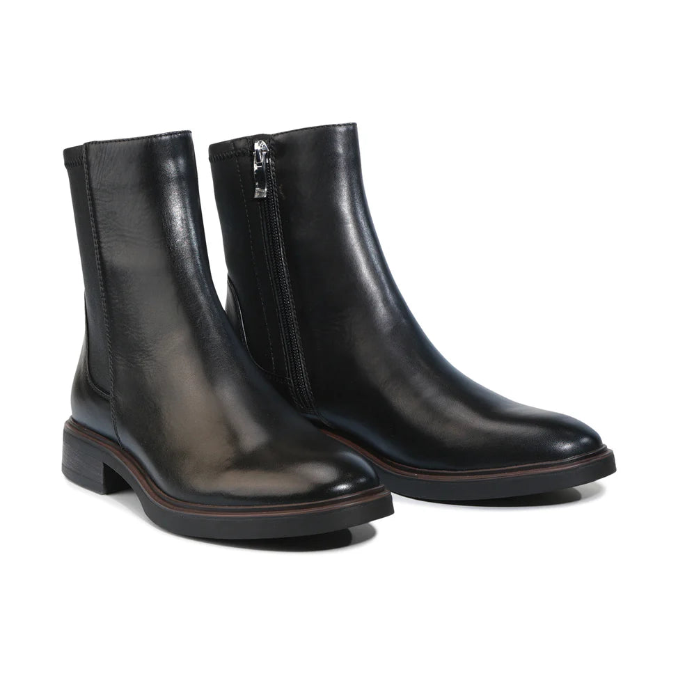 EOS Blair Boot Black