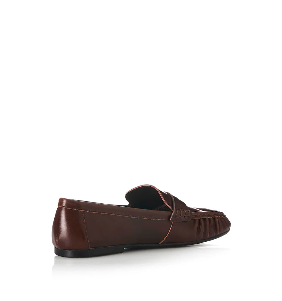 Alias Mae Ivana Loafer in Walnut Wax