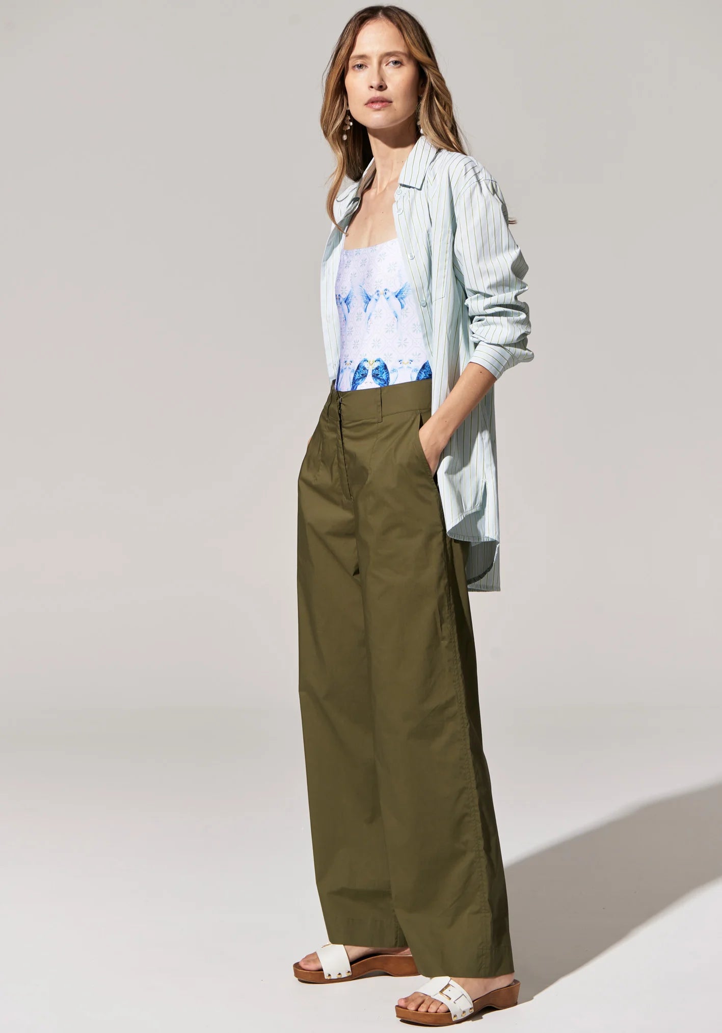 POL Toya Wide Leg Pant in Khaki