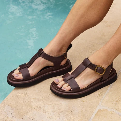 EOS Slays Sandal in Chestnut Leather