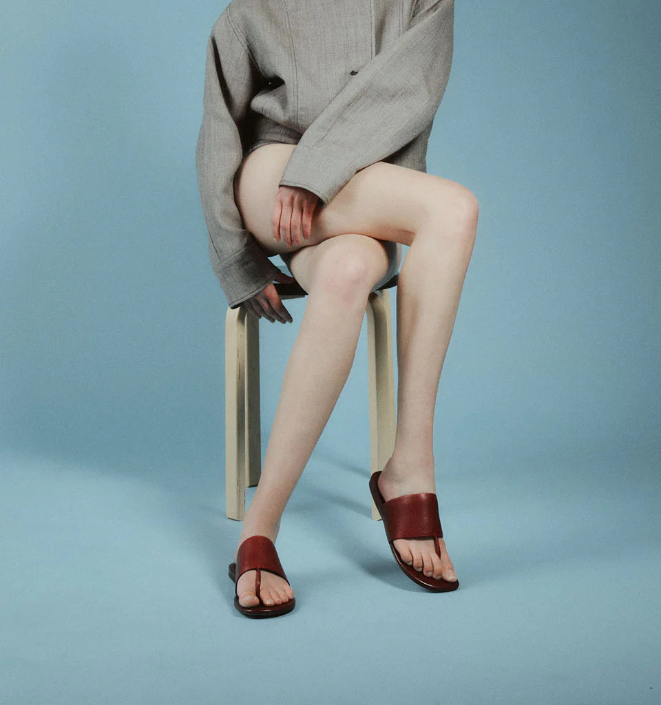 Alias Mae Heanie Leather Slide in Burgandy Leather - the tartan fox