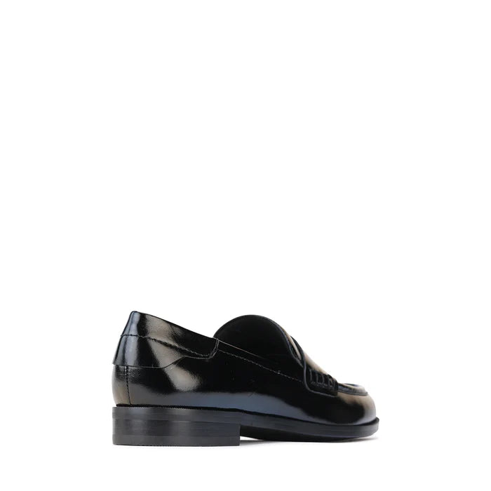 EOS Jenna Loafer in Black - the tartan fox
