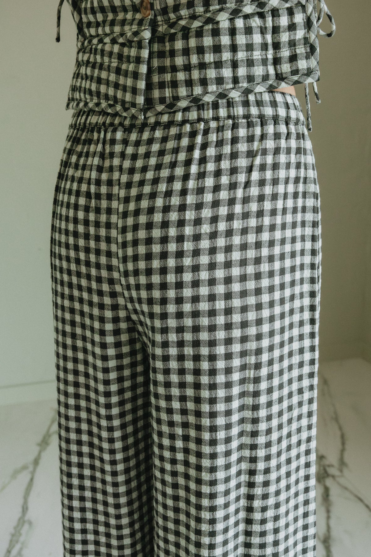 Indi & Cold Elastic Waist Gingham Pant in Menta
