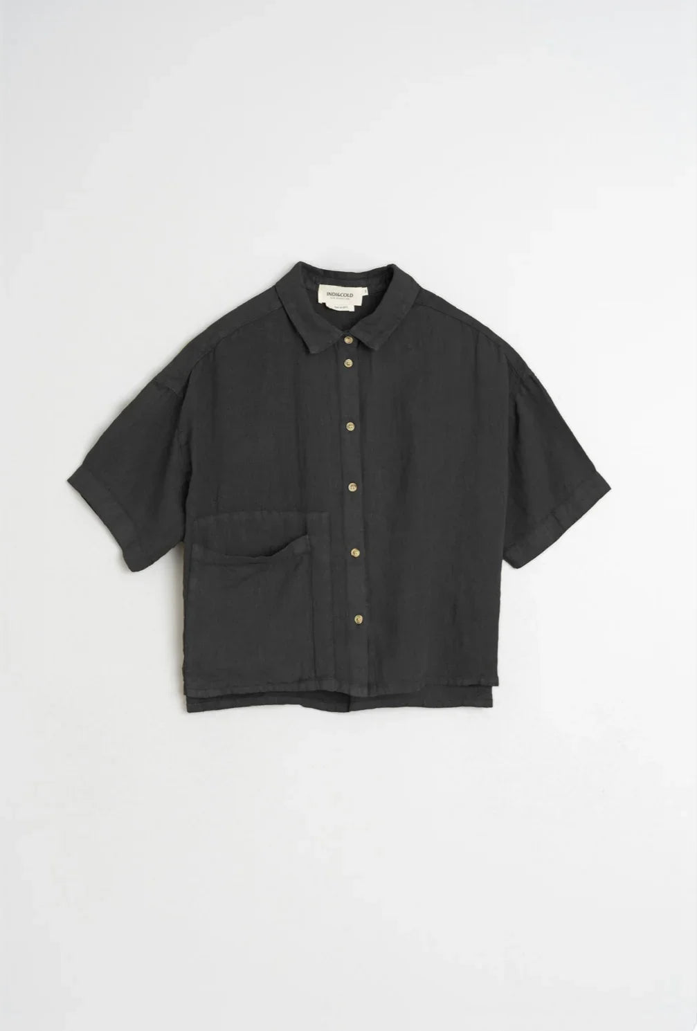 INDI & COLD Crop Linen Shirt in Carbon, a dark grey short-sleeved button-down shirt.