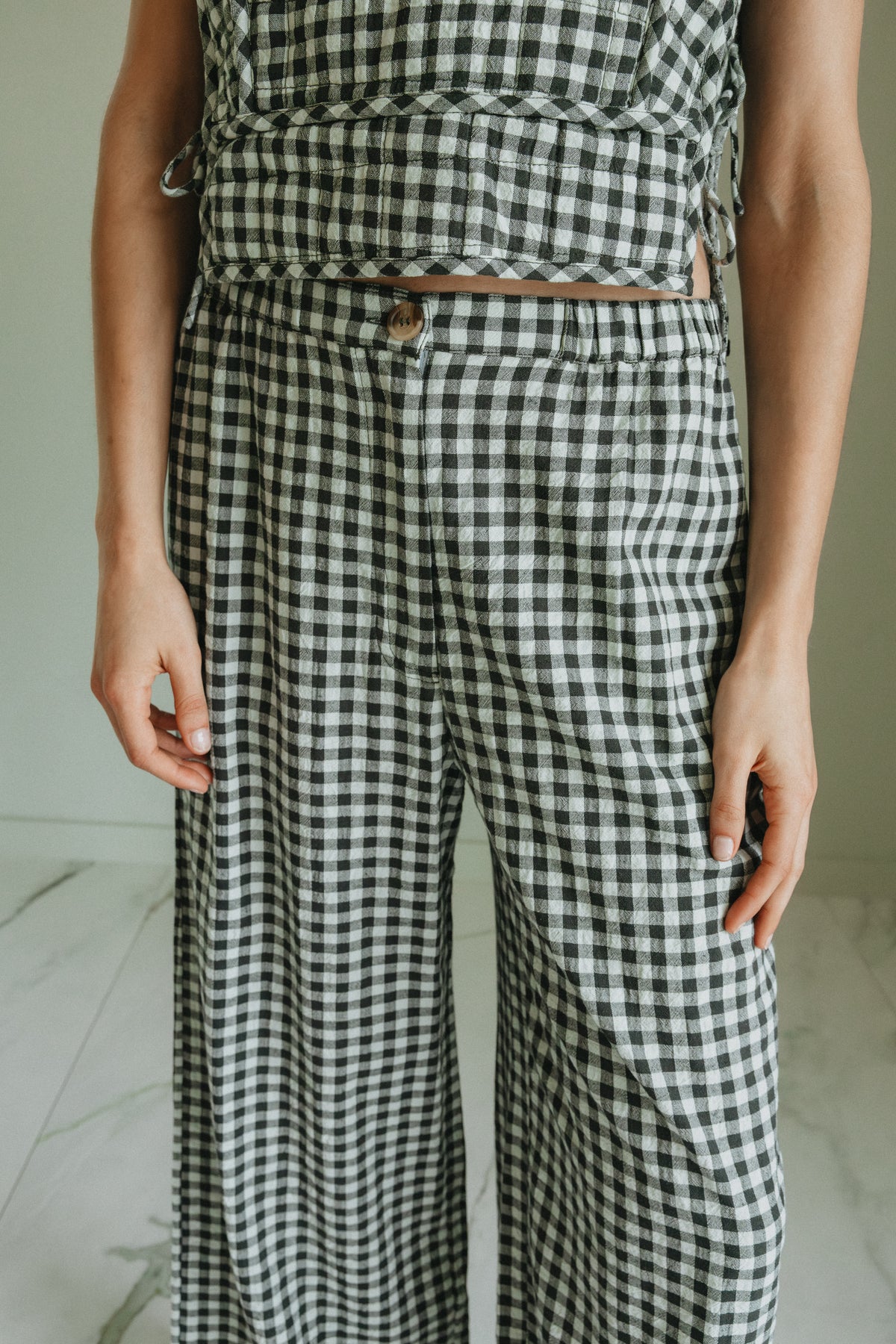 Indi & Cold Elastic Waist Gingham Pant in Menta