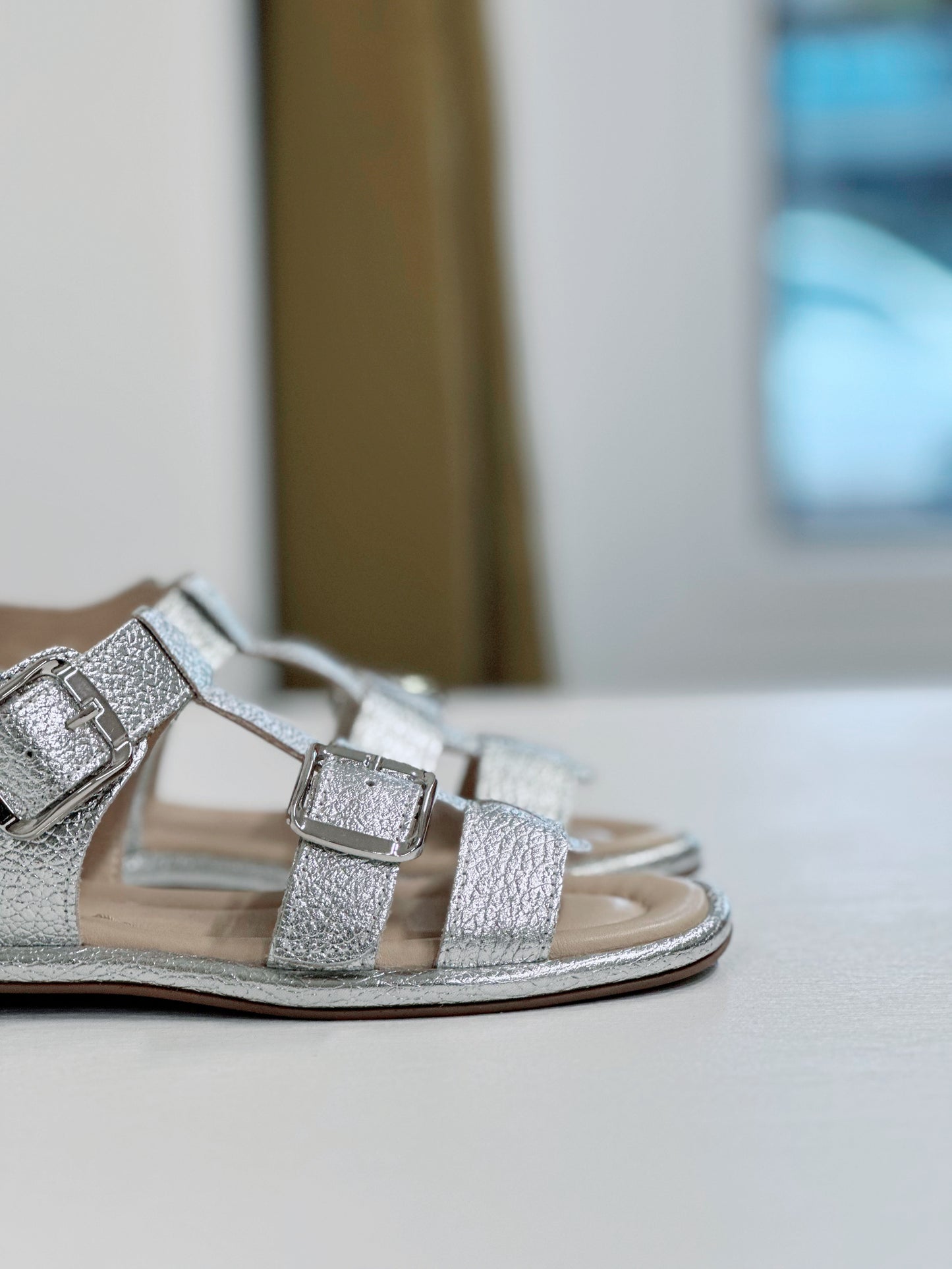Nu Neo Pia Metallic Leather Sandal in Silver - the tartan fox